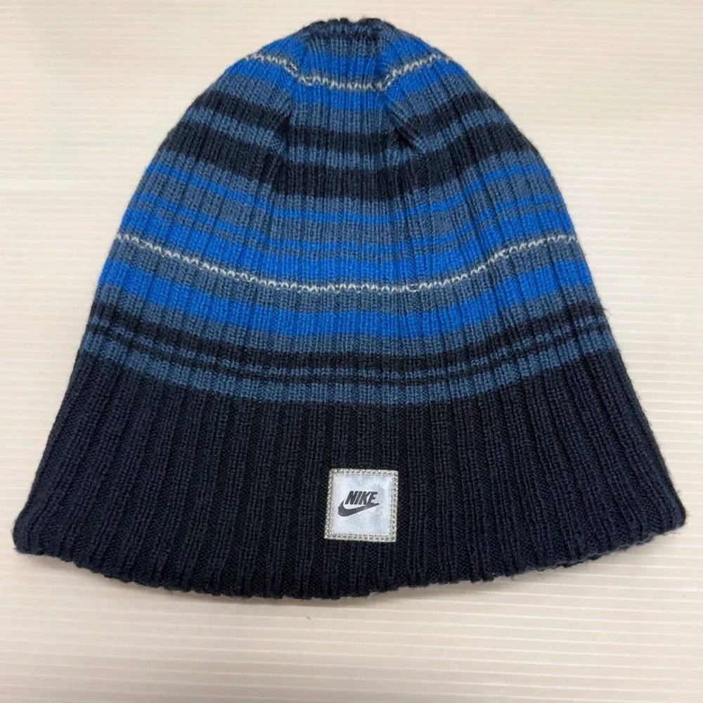Nike Kids Reversible Beanie Hat Cable Knit Striped Navy Blue Black OSFA Gorpcore